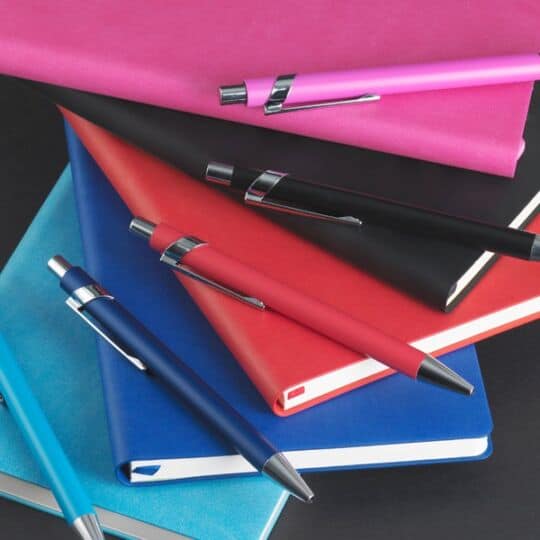 Pierre Cardin - ekskluzywne artykuły piśmiennicze z logo BAS Kreacja, branding, wytrzymałe długopisy, elegancki długopis, długopisy firmowe, długopisy dla firm