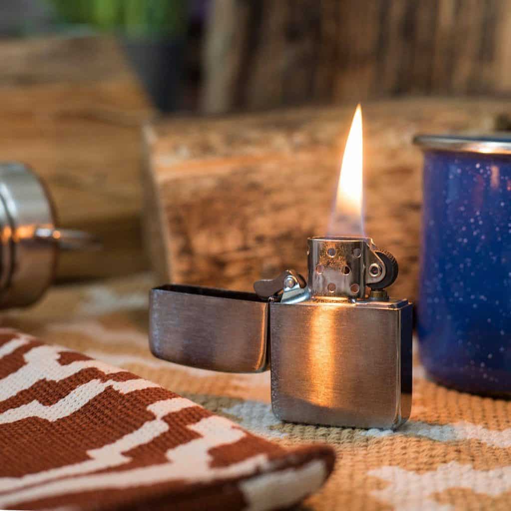 pomysł na gadżet dla podróżnika, survival kit
