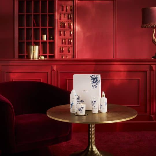 Amsterdam Collection Gift Set Lifestyle with Product
