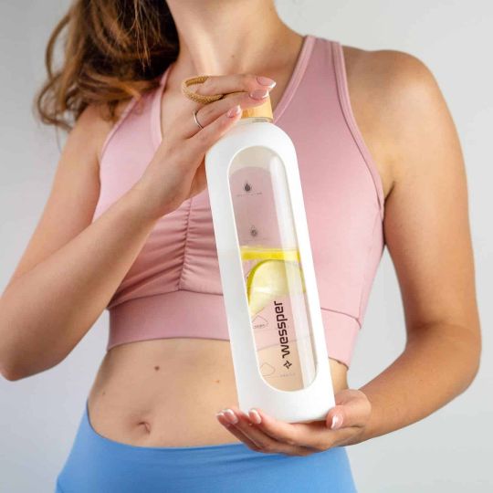 wessper-b2b-pilates-butelka-baskreacja